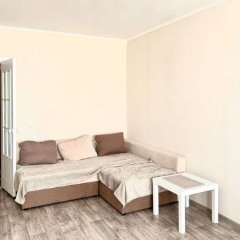 Продается 1-комнатная квартира, 42,9 м²