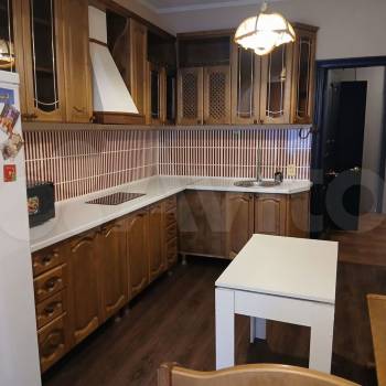 Сдается 1-комнатная квартира, 56 м²