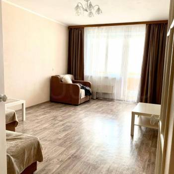 Продается 1-комнатная квартира, 43 м²