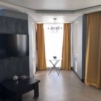 Продается 2-х комнатная квартира, 94 м²