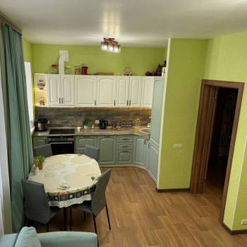 Продается Многокомнатная квартира, 92,5 м²