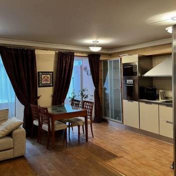 Продается 3-х комнатная квартира, 101 м²