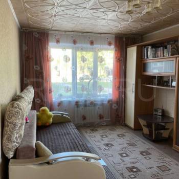 Продается Многокомнатная квартира, 70 м²