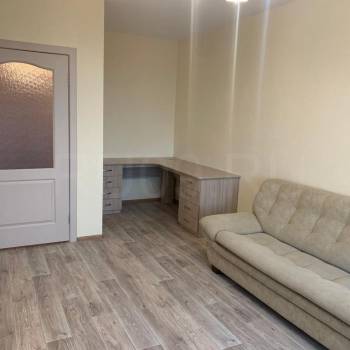 Продается 1-комнатная квартира, 36 м²