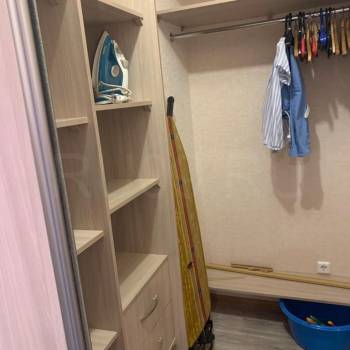 Продается 1-комнатная квартира, 36 м²