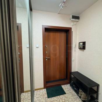 Продается 1-комнатная квартира, 39 м²