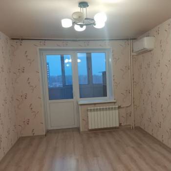 Продается 1-комнатная квартира, 37,8 м²