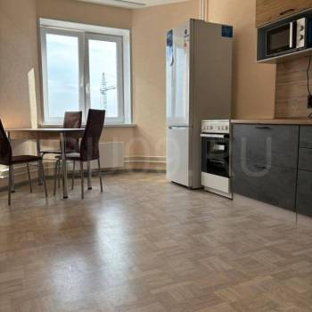 Сдается 1-комнатная квартира, 43 м²