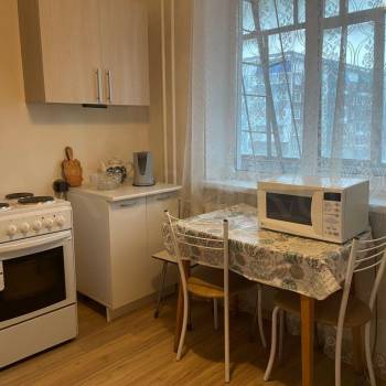 Сдается 1-комнатная квартира, 35 м²