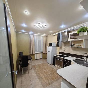 Сдается 1-комнатная квартира, 42 м²