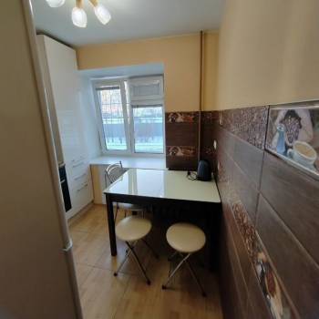 Сдается Многокомнатная квартира, 48 м²