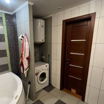 Сдается Многокомнатная квартира, 100 м²