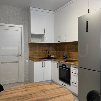 Сдается 1-комнатная квартира, 37 м²