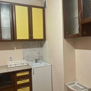 Продается 1-комнатная квартира, 35 м²