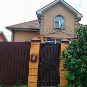 Продается Дом, 370 м²