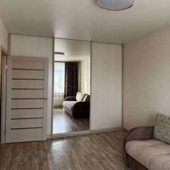 Сдается 1-комнатная квартира, 50 м²