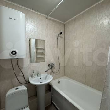 Сдается 1-комнатная квартира, 50 м²