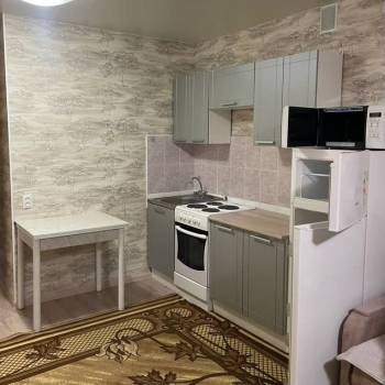 Сдается 1-комнатная квартира, 49 м²