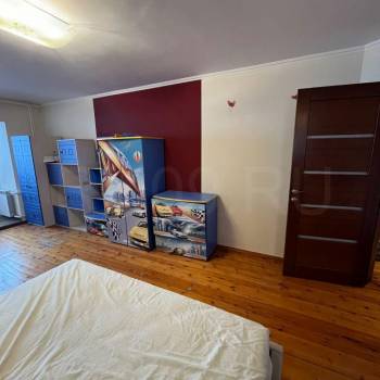 Сдается Многокомнатная квартира, 100 м²