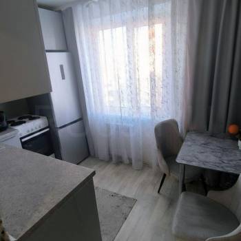 Продается 1-комнатная квартира, 33 м²