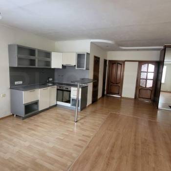 Продается 3-х комнатная квартира, 64 м²