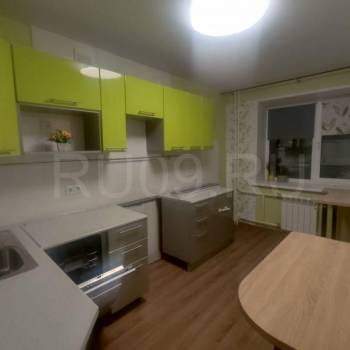 Продается 1-комнатная квартира, 37 м²
