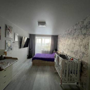 Продается 1-комнатная квартира, 36 м²