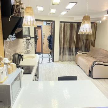 Продается 1-комнатная квартира, 50,8 м²