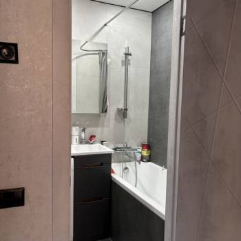 Продается Многокомнатная квартира, 69,5 м²