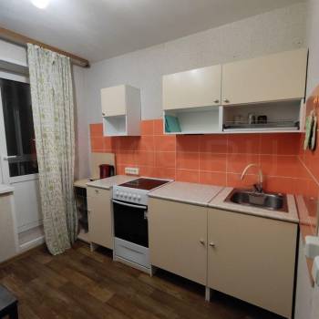 Сдается 1-комнатная квартира, 38 м²