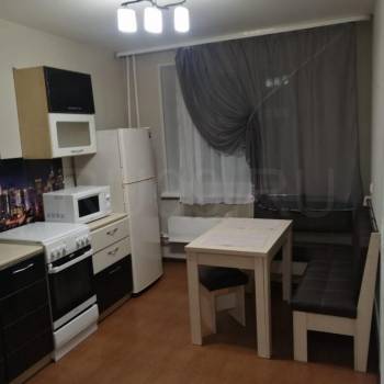 Сдается 1-комнатная квартира, 39 м²