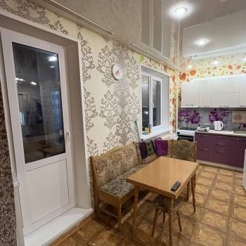 Продается 1-комнатная квартира, 36 м²