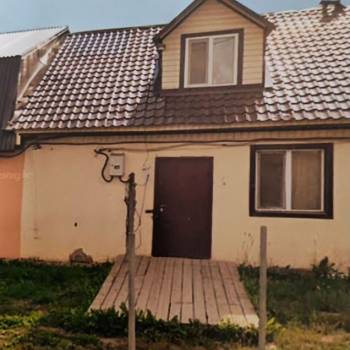 Продается 1-комнатная квартира, 100 м²