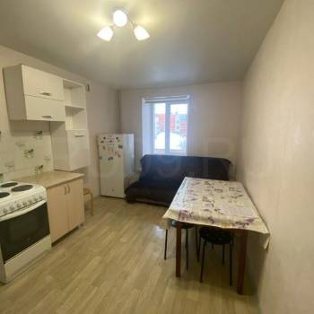 Сдается 1-комнатная квартира, 38 м²