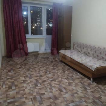 Сдается 1-комнатная квартира, 42 м²