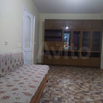 Сдается 1-комнатная квартира, 42 м²