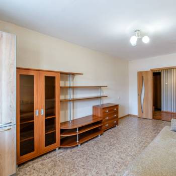 Продается 1-комнатная квартира, 37 м²