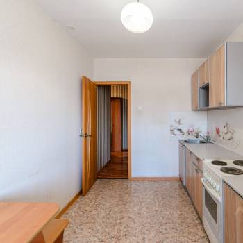 Продается 1-комнатная квартира, 37 м²