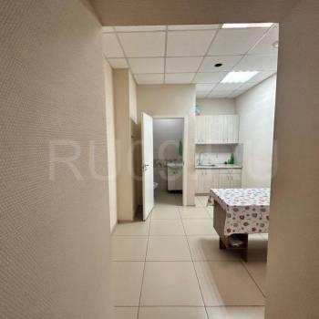 Сдается Нежилое помещение, 166 м²