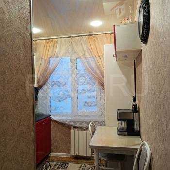 Продается 3-х комнатная квартира, 48 м²