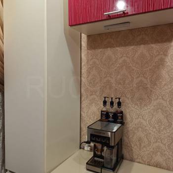 Продается 3-х комнатная квартира, 48 м²