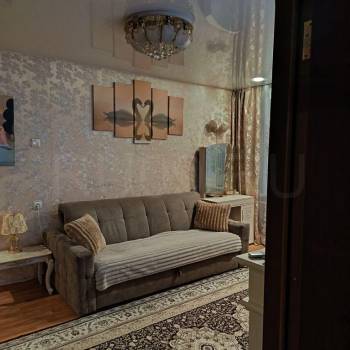 Продается 3-х комнатная квартира, 48 м²