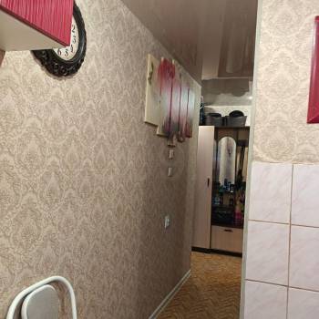 Продается 3-х комнатная квартира, 48 м²