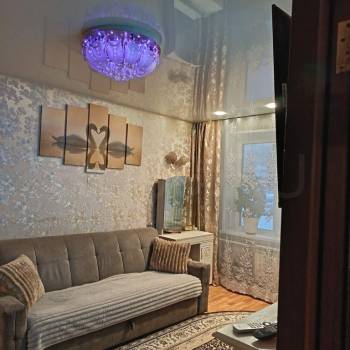 Продается 3-х комнатная квартира, 48 м²