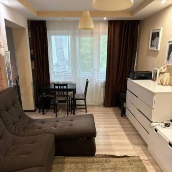 Продается 3-х комнатная квартира, 60 м²