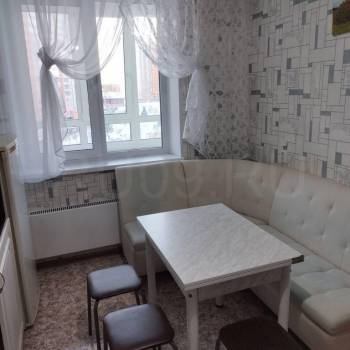 Сдается 2-х комнатная квартира, 64 м²
