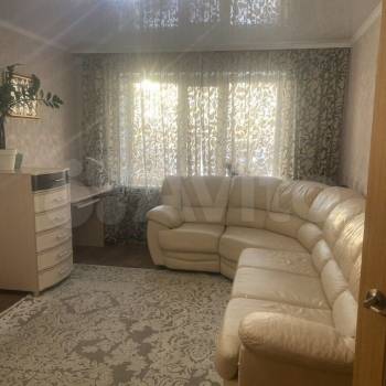 Продается Многокомнатная квартира, 70 м²