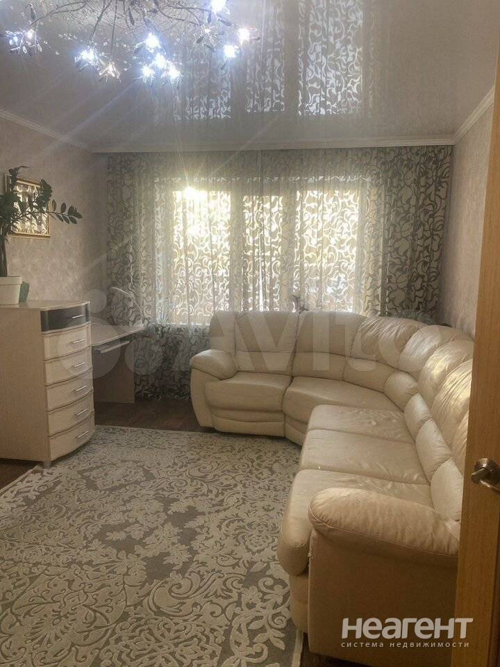 Продаю 4-х ком. квартиру, г. Стрежевой,