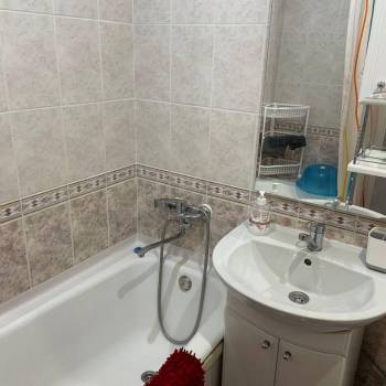 Продается 1-комнатная квартира, 40 м²