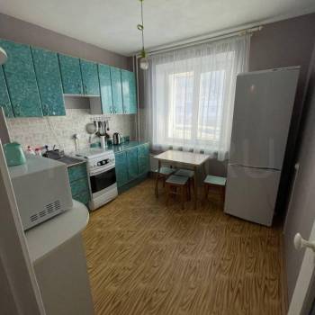 Продается 1-комнатная квартира, 40 м²
